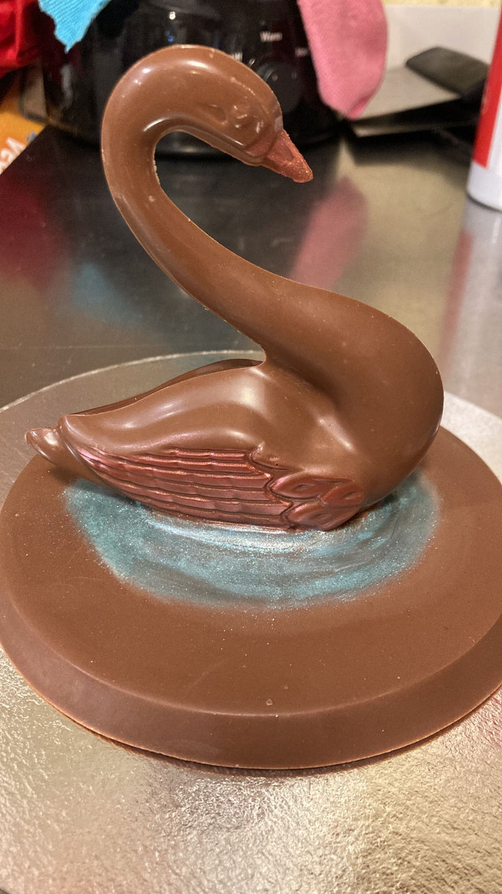Swan Mona