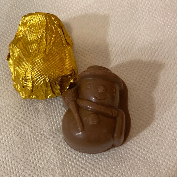 Chocolate Peanut Butter Snowmen