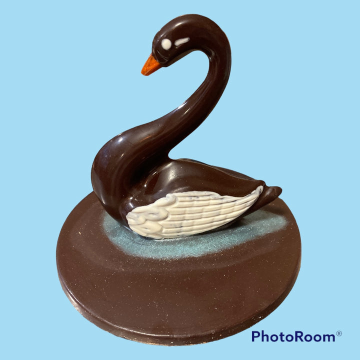 Swan Mona
